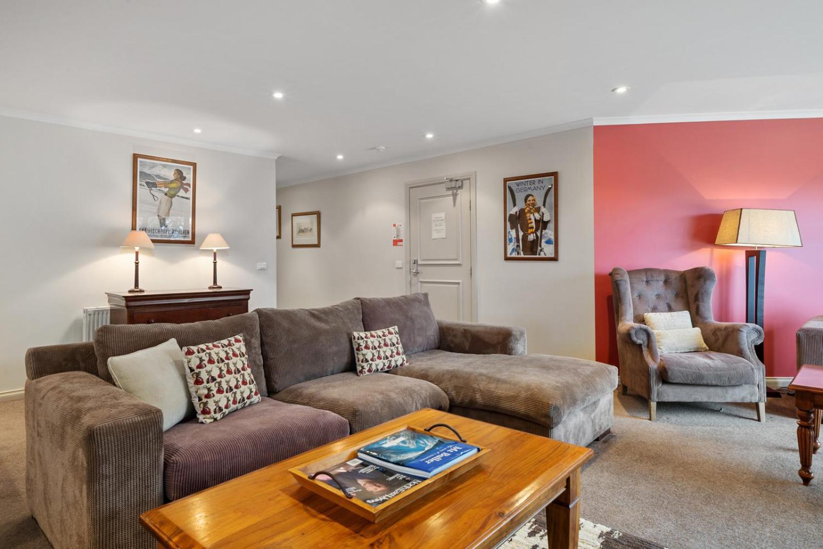 Hotel Pension Grimus Mount Buller Ngoại thất bức ảnh